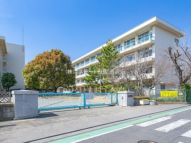 泉小学校（750m）