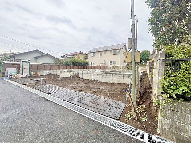 五感で感じる、現地でしかわからない事も沢山ございます。周辺環境なども一緒にご案内いたしますのでお気軽にお問合せください。 