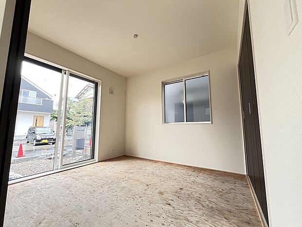 洋室仕様で縁なし畳の5.5帖