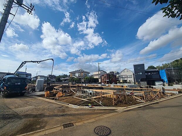 五感で感じる、現地でしかわからない事も沢山ございます。周辺環境なども一緒にご案内いたしますのでお気軽にお問合せください。 