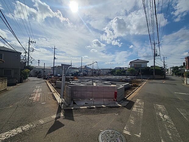 五感で感じる、現地でしかわからない事も沢山ございます。周辺環境なども一緒にご案内いたしますのでお気軽にお問合せください。 