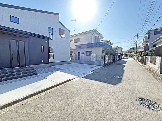 五感で感じる、現地でしかわからない事も沢山ございます。周辺環境なども一緒にご案内いたしますのでお気軽にお問合せください。 