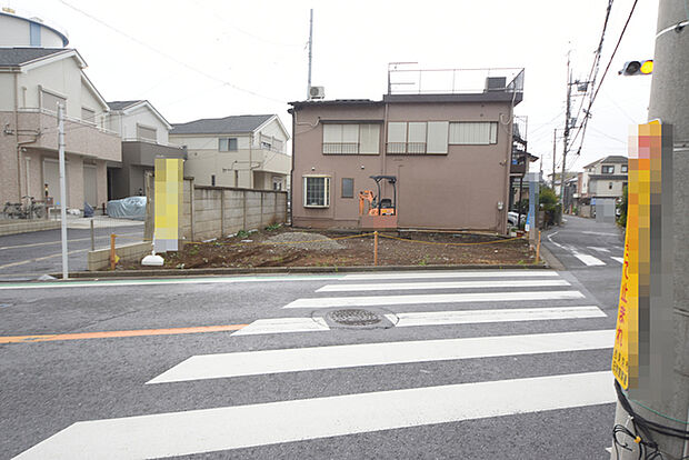 五感で感じる、現地でしかわからない事も沢山ございます。周辺環境なども一緒にご案内いたしますのでお気軽にお問合せください。 