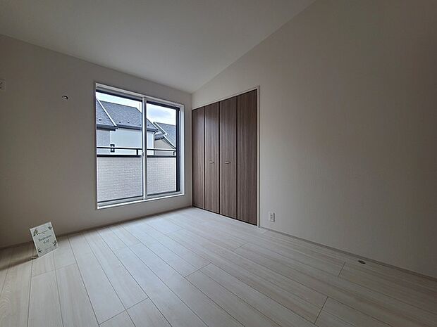 大容量クローゼット付き!家族の成長と共に増える荷物もスッキリ収納。