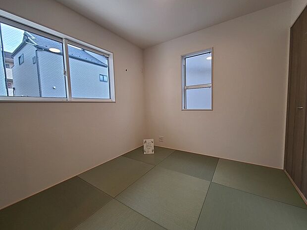 2面採光を確保した明るい室内は、爽やかな風を感じる居心地の良い空間です。