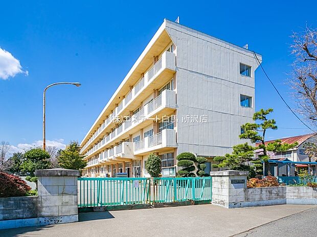 北野小学校(890m)