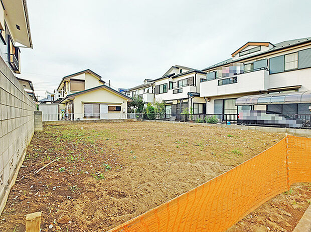 建築中ですが、同じグレードの完成済み建物を参考にご覧になることもできます。現地より最寄りの物件をご案内しますので、お気軽にご要望をお聞かせください。