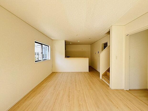 夕食の時間。家族、友人、両親、親戚との会話がより料理を美味しくしてくれる。あっという間に時間が過ぎてしまう居心地の良さは、普段はほっとする空間としてここにあります。