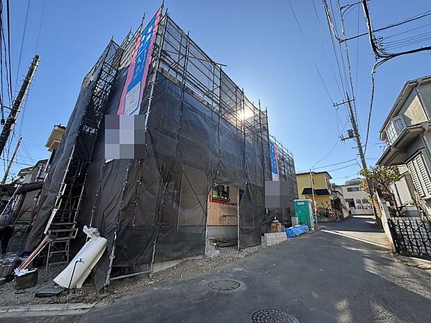 北西角地に面しており開放感があります。