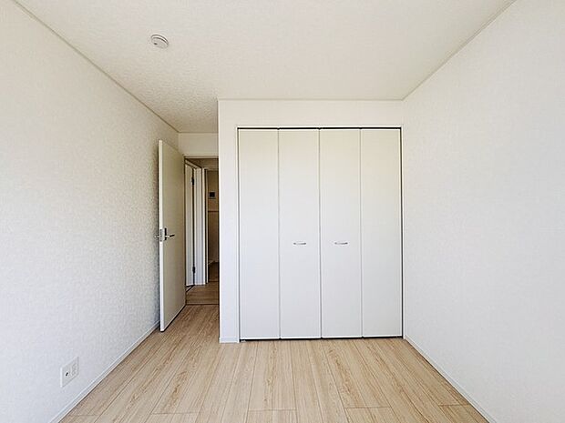 収納豊富な間取りで家の中がスッキリ片付きそうです。