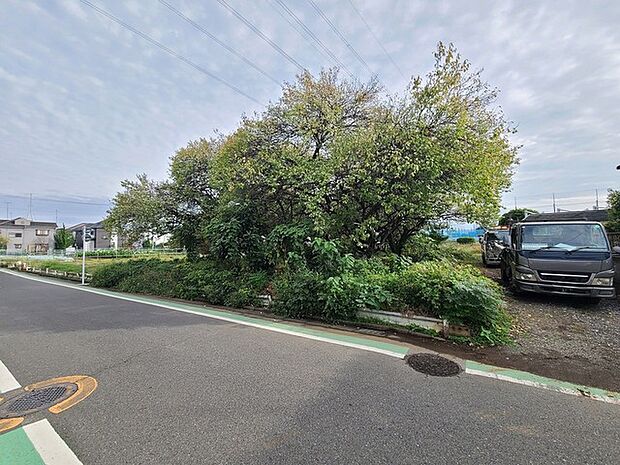 五感で感じる、現地でしかわからない事も沢山ございます。周辺環境なども一緒にご案内いたしますのでお気軽にお問合せください。