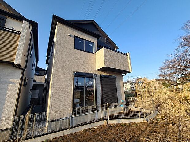 五感で感じる、現地でしかわからない事も沢山ございます。周辺環境なども一緒にご案内いたしますのでお気軽にお問合せください。