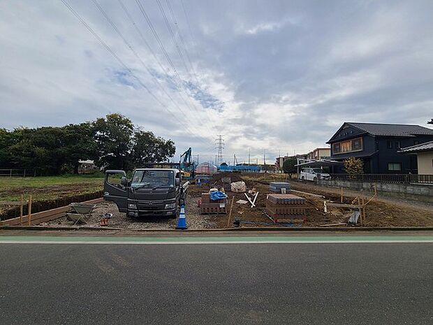 五感で感じる、現地でしかわからない事も沢山ございます。周辺環境なども一緒にご案内いたしますのでお気軽にお問合せください。