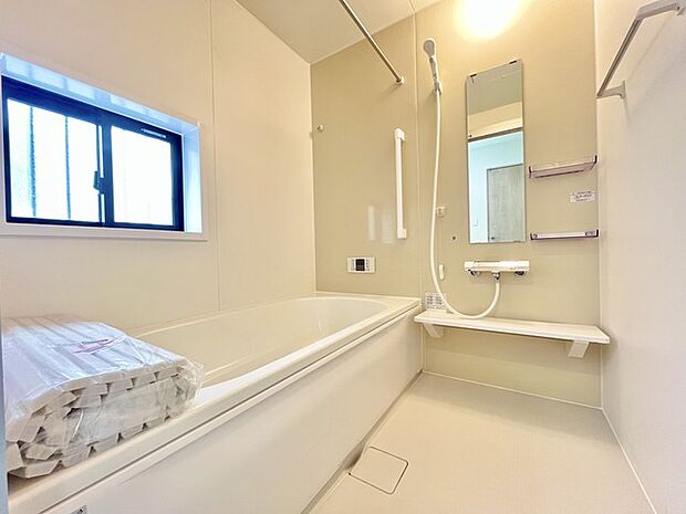 1日の疲れを取るゆとりある浴室です。