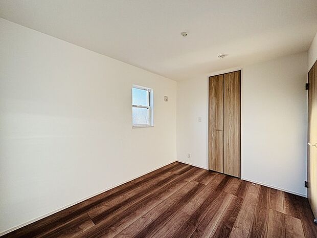 収納豊富な間取りで家の中がスッキリ片付きそうです。