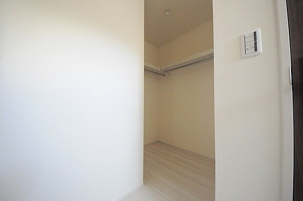 大容量クローゼット付き!家族の成長と共に増える荷物もスッキリ収納。