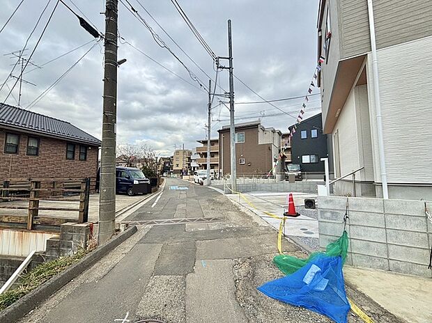 五感で感じる、現地でしかわからない事も沢山ございます。周辺環境なども一緒にご案内いたしますのでお気軽にお問合せください。 
