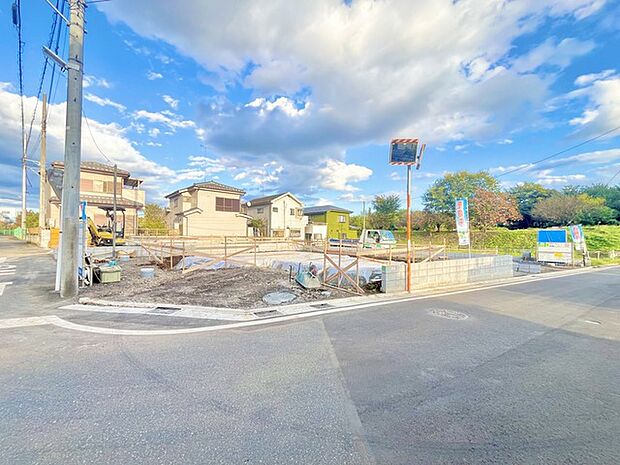 五感で感じる、現地でしかわからない事も沢山ございます。周辺環境なども一緒にご案内いたしますのでお気軽にお問合せください。