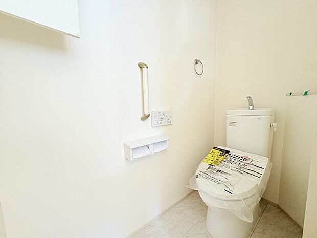 1.2階にそれぞれトレイがございます。朝の混雑時に分散して利用できるほか、ゲスト用としても使い分けることもできます。 