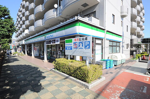 ファミリーマート小手指四丁目店（440m）