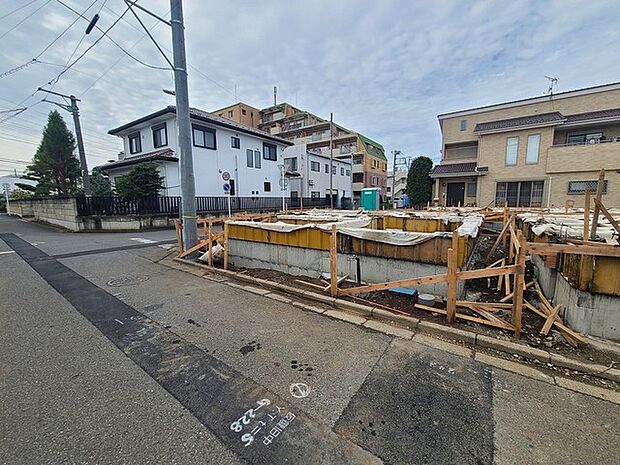 五感で感じる、現地でしかわからない事も沢山ございます。周辺環境なども一緒にご案内いたしますのでお気軽にお問合せください。 