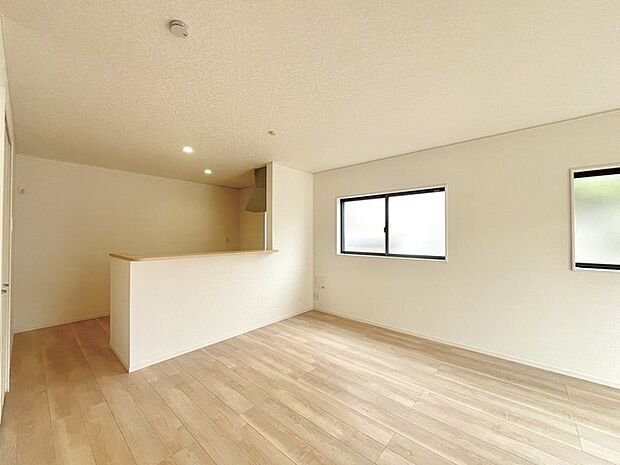 リビングは家具の配置も思いのまま。自由度が高い設計です。 