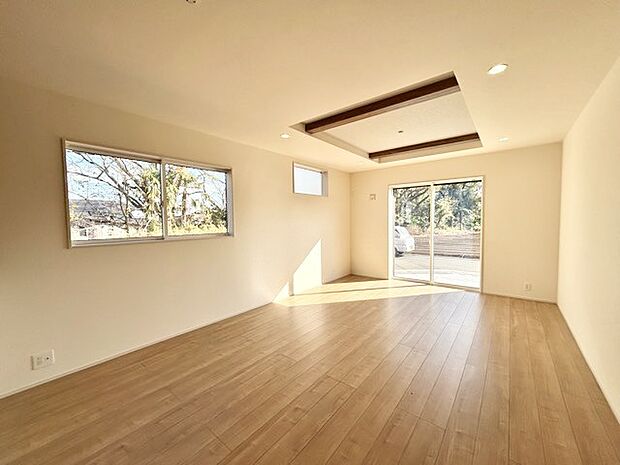 夕食の時間。家族、友人、両親、親戚との会話がより料理を美味しくしてくれる。あっという間に時間が過ぎてしまう居心地の良さは、普段はほっとする空間としてここにあります。