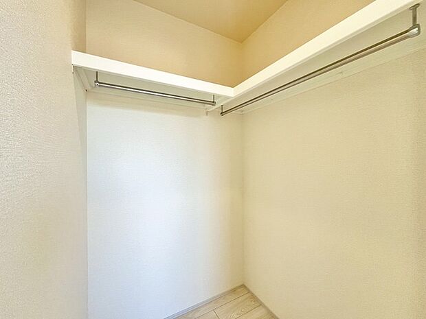 大容量クローゼット付き!家族の成長と共に増える荷物もスッキリ収納。