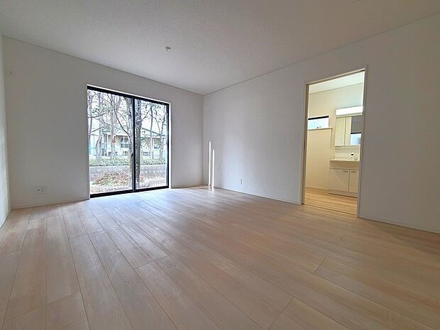 夕食の時間。家族、友人、両親、親戚との会話がより料理を美味しくしてくれる。あっという間に時間が過ぎてしまう居心地の良さは、普段はほっとする空間としてここにあります。