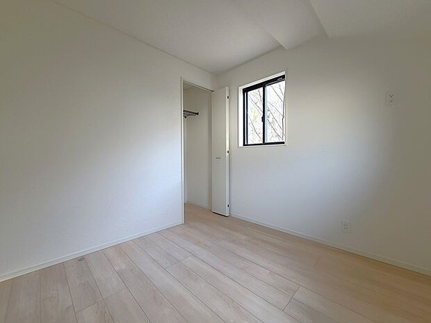 大容量クローゼット付き!家族の成長と共に増える荷物もスッキリ収納。