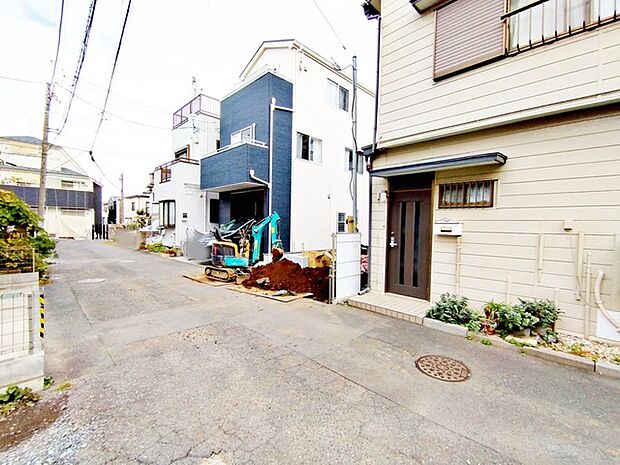 商業施設が徒歩圏内に充実、日々のお買い物も安心な環境です。 