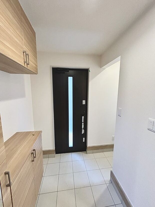 お客様をお迎えする玄関、お家の出入りもスムーズに行えます。 