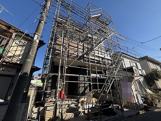 武蔵藤沢駅10分、狭山ヶ丘駅12分のアクセスです。