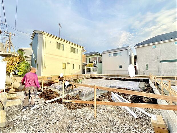 商業施設が徒歩圏内に充実、日々のお買い物も安心な環境です。 