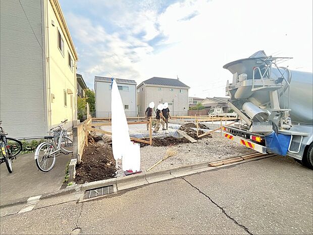 五感で感じる、現地でしかわからない事も沢山ございます。周辺環境なども一緒にご案内いたしますのでお気軽にお問合せください。 