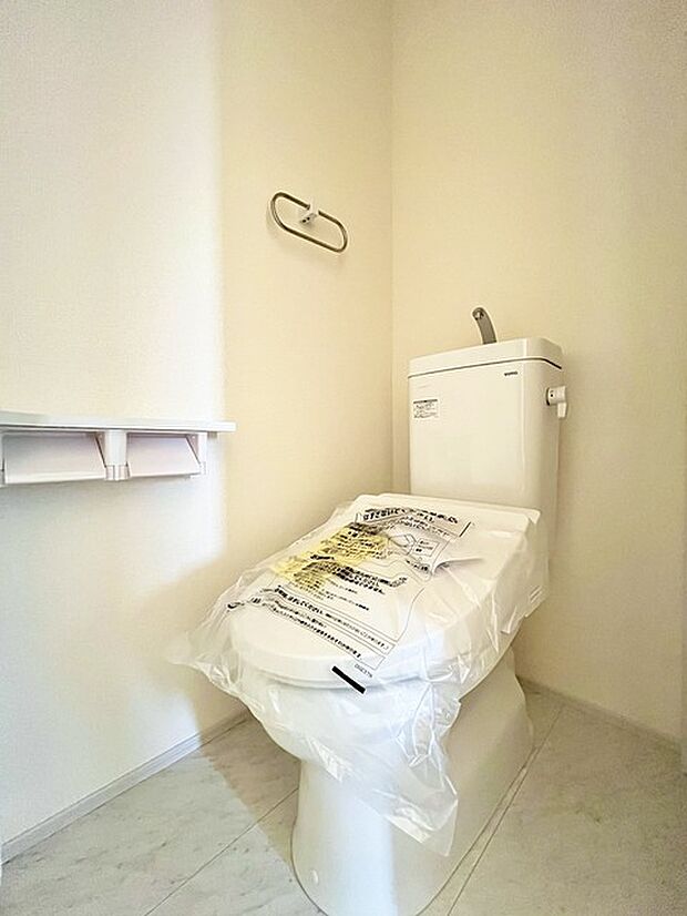 1.2階にそれぞれトレイがございます。朝の混雑時に分散して利用できるほか、ゲスト用としても使い分けることもできます。