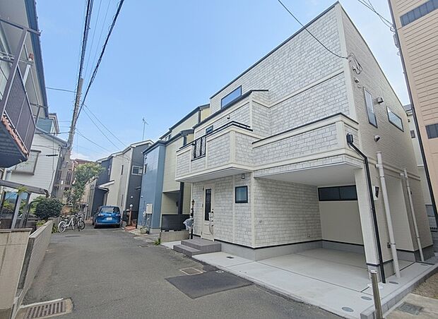 周辺の街並み 周辺は閑静な住宅街です。 静かで落ち着いた住環境が保たれやすい立地となっております。(10m)