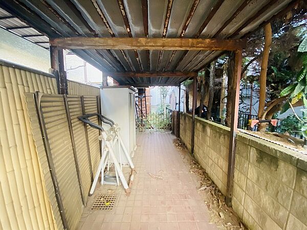五感で感じる、現地でしかわからない事も沢山ございます。周辺環境なども一緒にご案内いたしますのでお気軽にお問合せください。