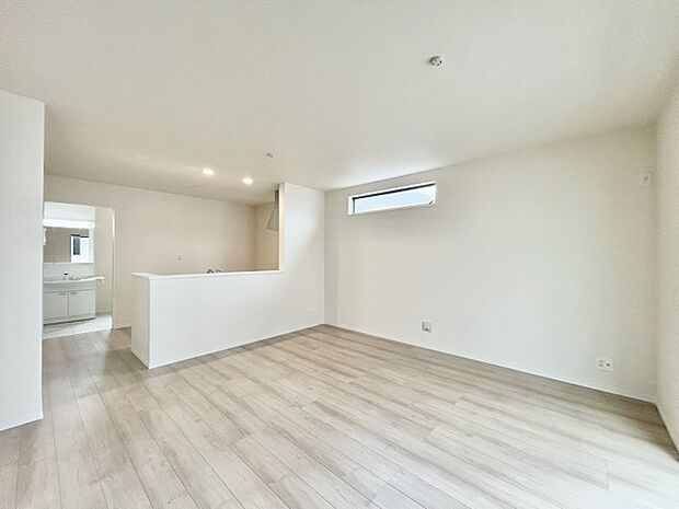 夕食の時間。家族、友人、両親、親戚との会話がより料理を美味しくしてくれる。あっという間に時間が過ぎてしまう居心地の良さは、普段はほっとする空間としてここにあります。