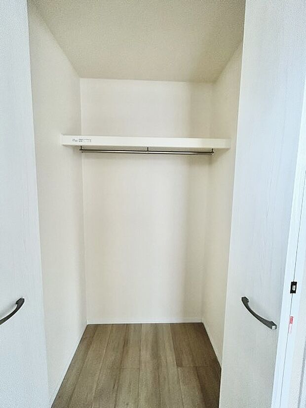 収納豊富な間取りで家の中がスッキリ片付きそうです。 