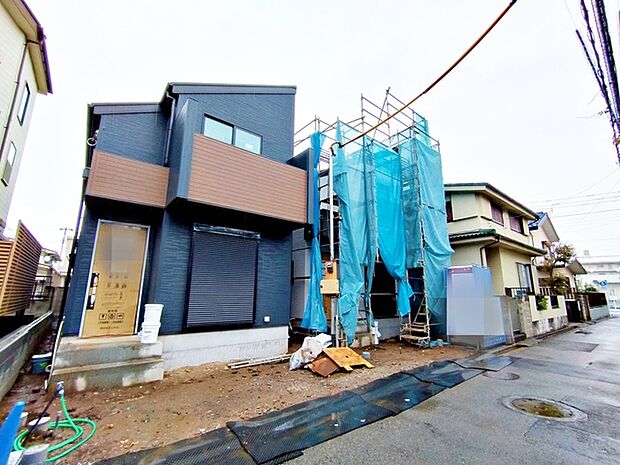 戸建てが立ち並ぶ静かな住宅街。四季折々の移り変わりを感じながら自然と楽しみ、暮らす、そんな毎日を日々の中で感じられる住環境