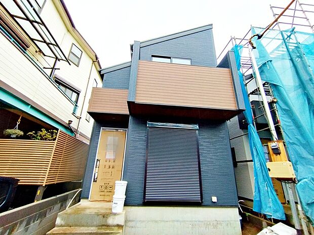 商業施設が徒歩圏内に充実、日々のお買い物も安心な環境です。