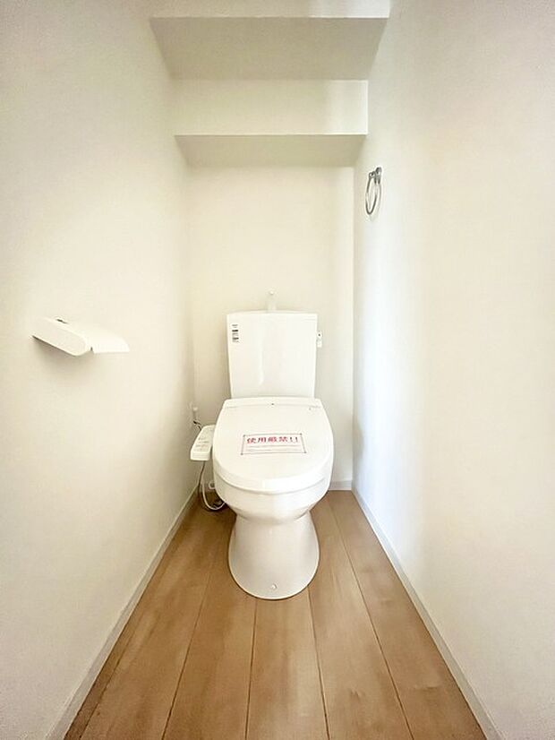 1.2階にそれぞれトレイがございます。朝の混雑時に分散して利用できるほか、ゲスト用としても使い分けることもできます。 