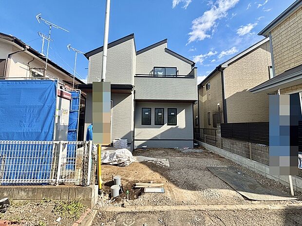 戸建てが立ち並ぶ静かな住宅街。四季折々の移り変わりを感じながら自然と楽しみ、暮らす、そんな毎日を日々の中で感じられる住環境