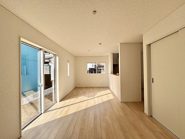 リビングは家具の配置も思いのまま。自由度が高い設計です。