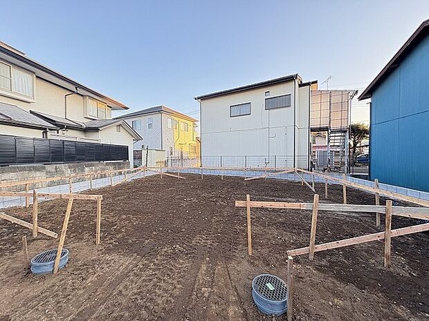 スーパーも徒歩10分圏内です。