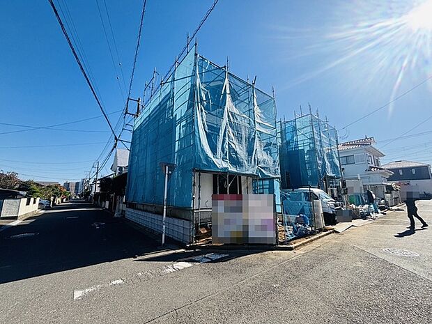 セカンドカーや来客時にも便利なカースペース2台分ございます。