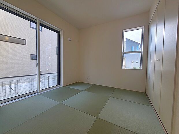 2面採光を確保した明るい室内は、爽やかな風を感じる居心地の良い空間です。 