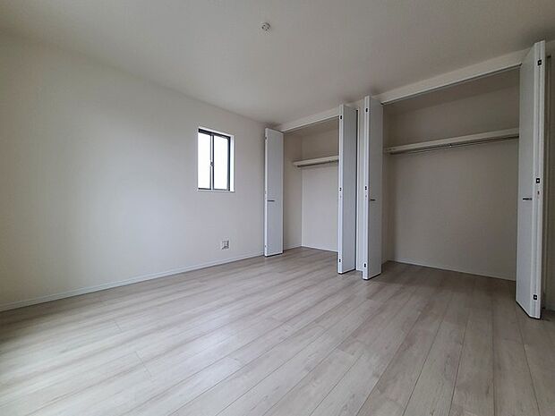 収納スペースが豊富なためお部屋も綺麗に片付きます。 