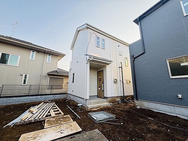 五感で感じる、現地でしかわからない事も沢山ございます。周辺環境なども一緒にご案内いたしますのでお気軽にお問合せください。